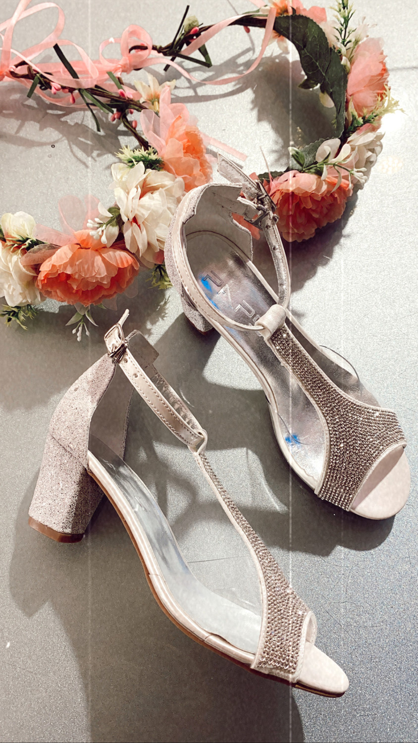 שקוף בצדדים דגם 90 נעלי עקב נוחות לבת מצווה