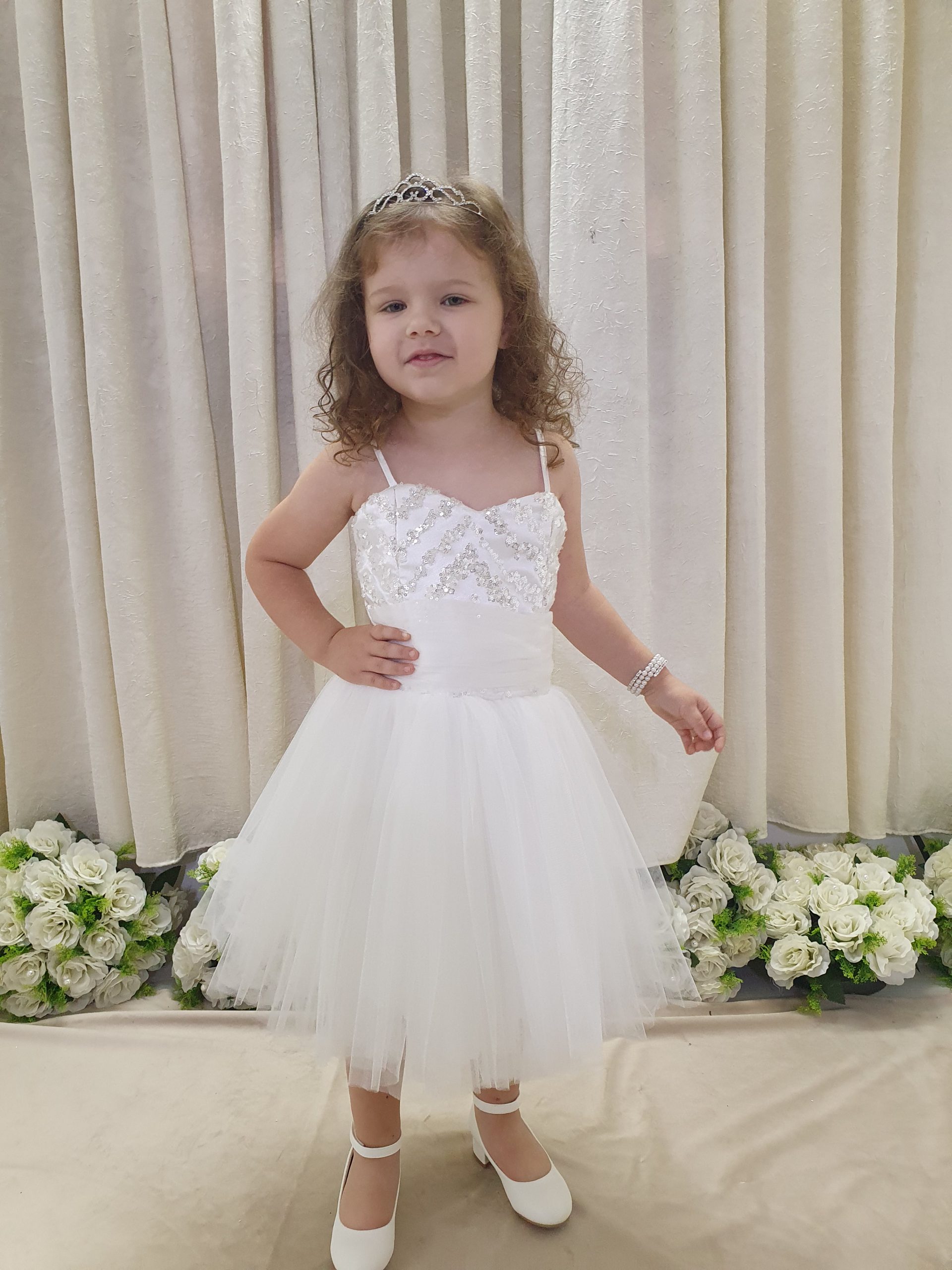 שמלת שושבינה מאיה שמלות שושבינה