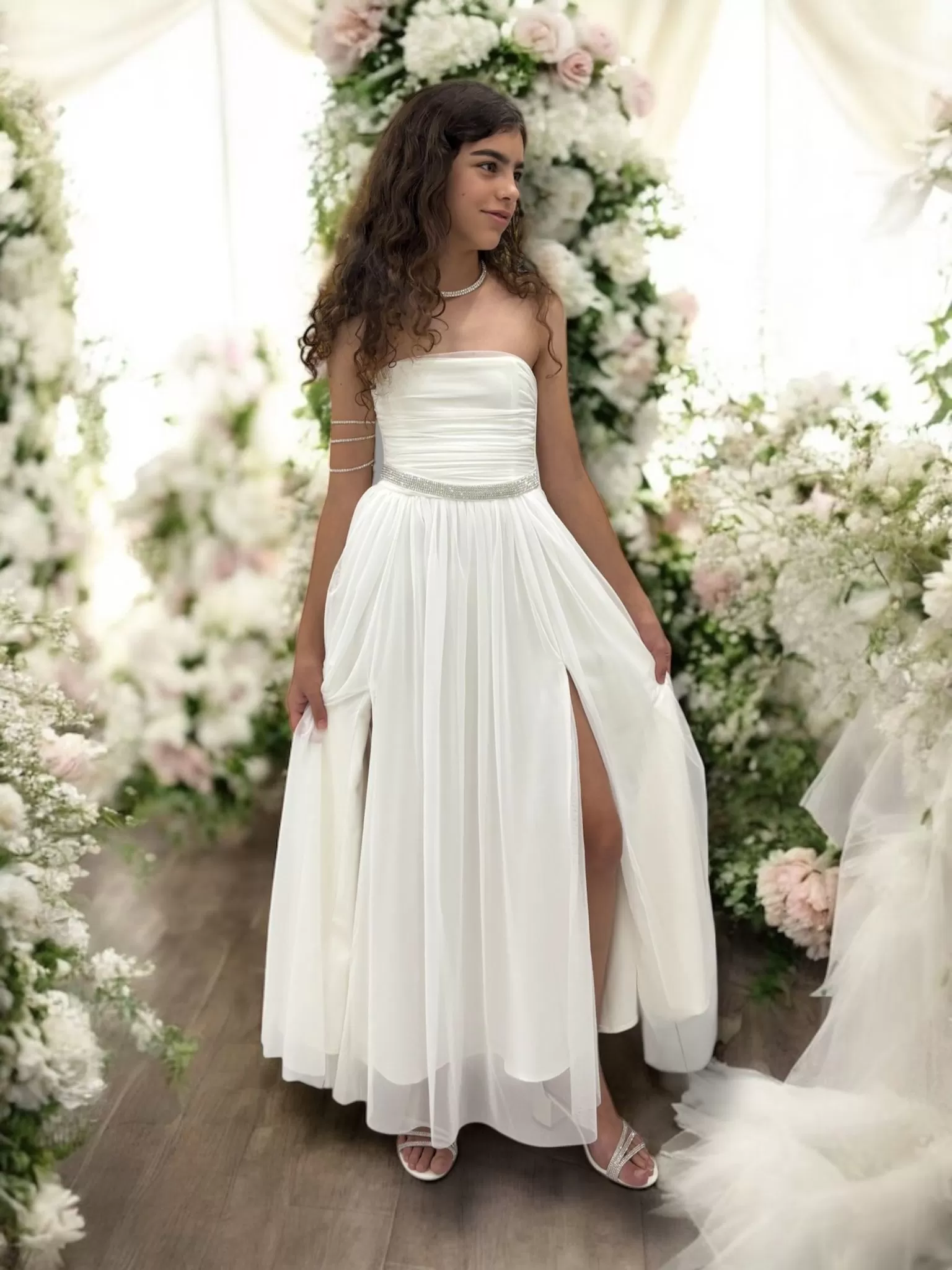 שמלת בת מצווה | שמלה בת מצווה עם שסעים שמלות בת מצווה | שמלת בת מצווה מקסי | שמלות בת מצווה פרימיום